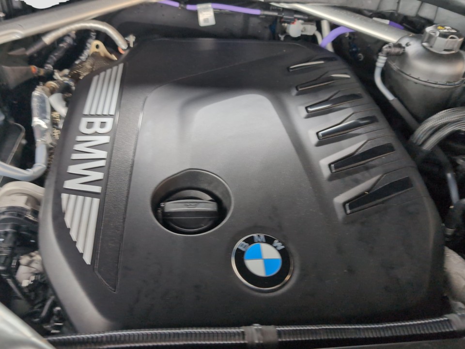 BMW X6 xDrive40d M-Sport - foto 12