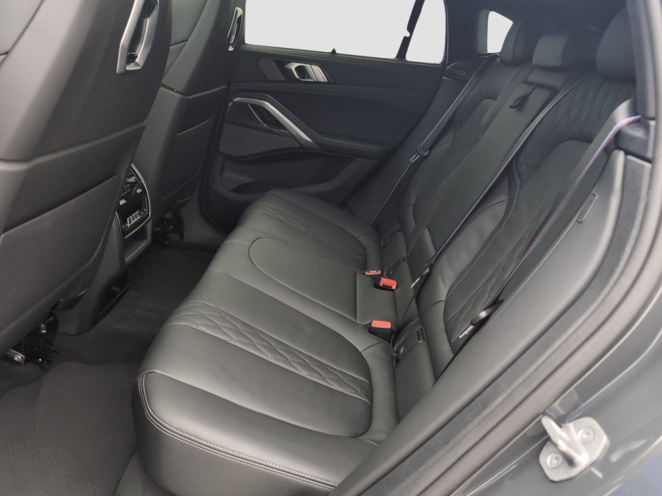 BMW X6 M60I xDrive - foto 10