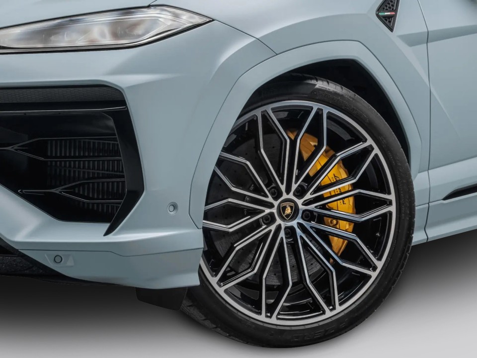 Lamborghini URUS SE - foto 9