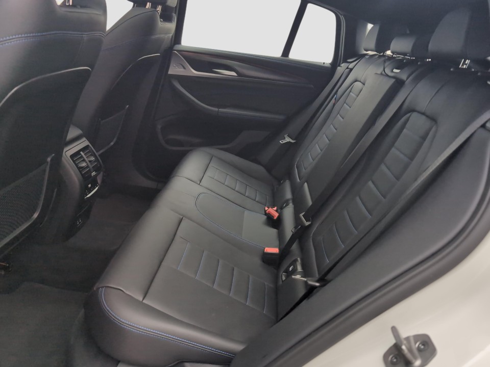 BMW X4 M40d - foto 7
