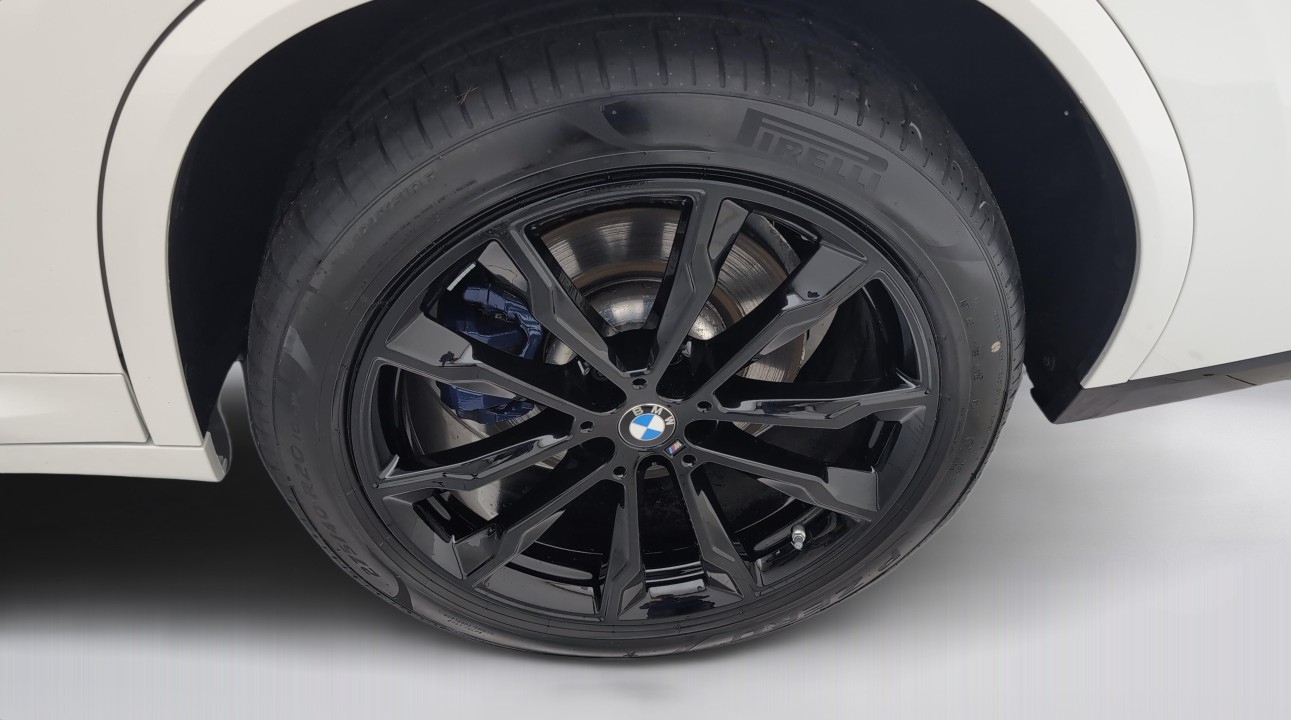 BMW X4 M40d - foto 13