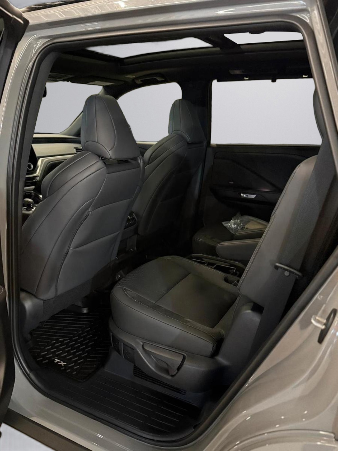 Lexus TX500 H - foto 22