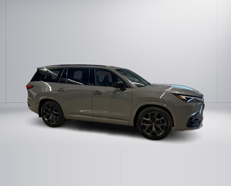 Lexus TX500 H (3)