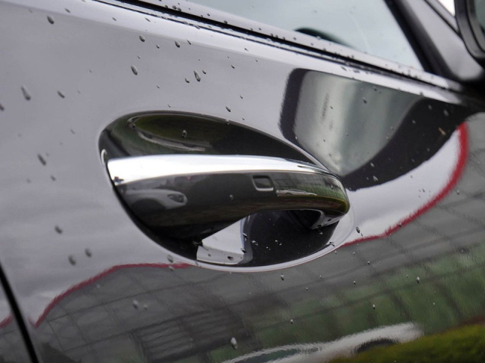 Mercedes-Benz C 400e 4MATIC - foto 18