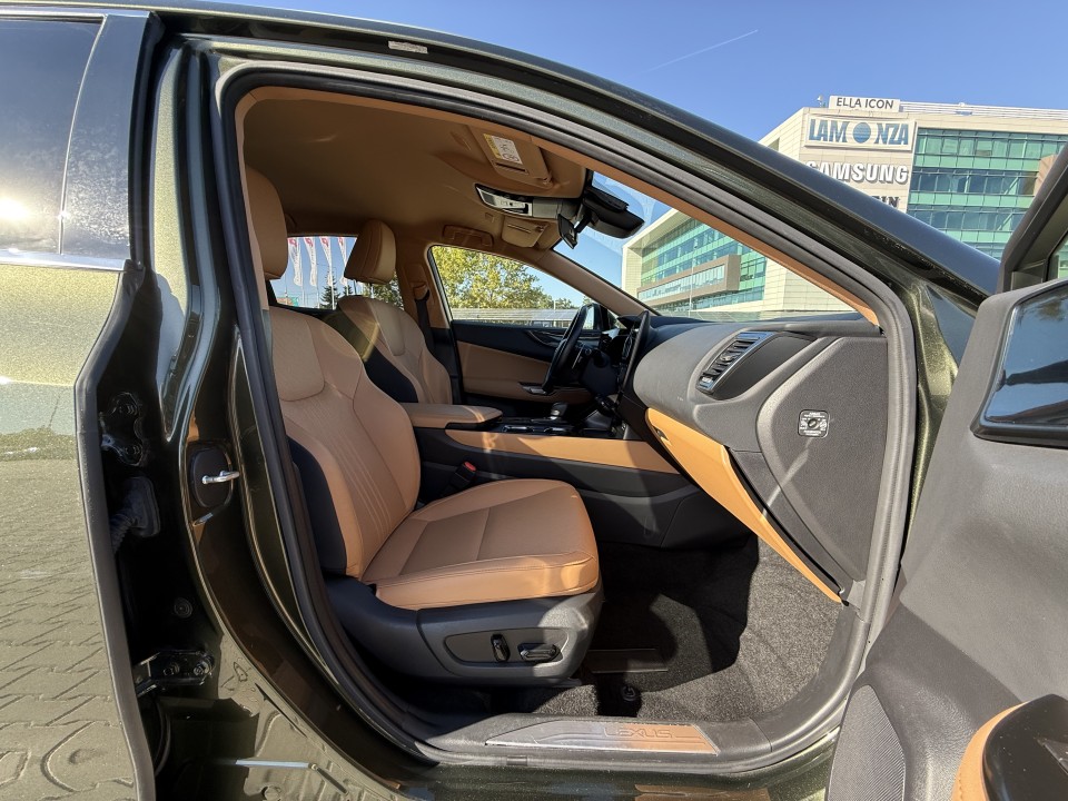 Lexus Seria NX 450h+ AWD Executive - foto 15