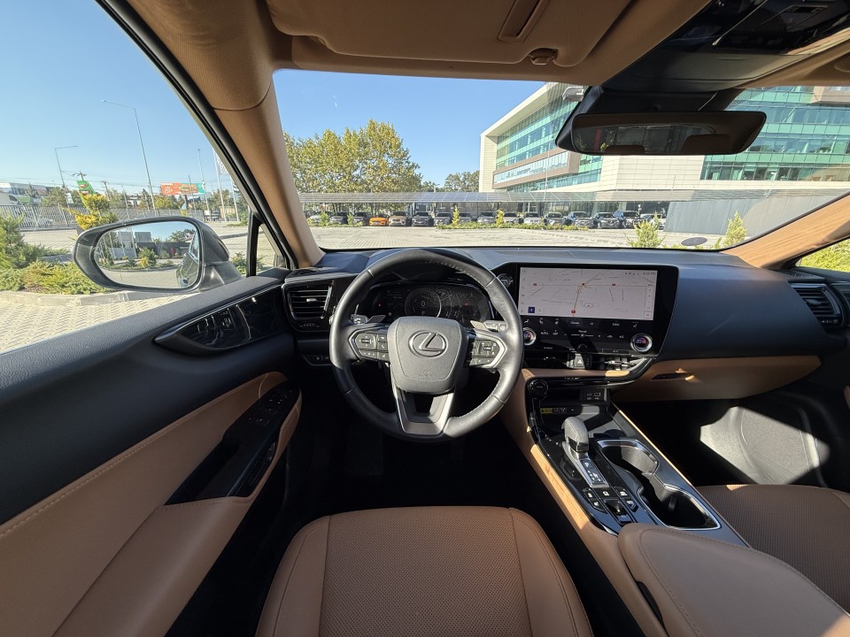 Lexus Seria NX 450h+ AWD Executive - foto 22