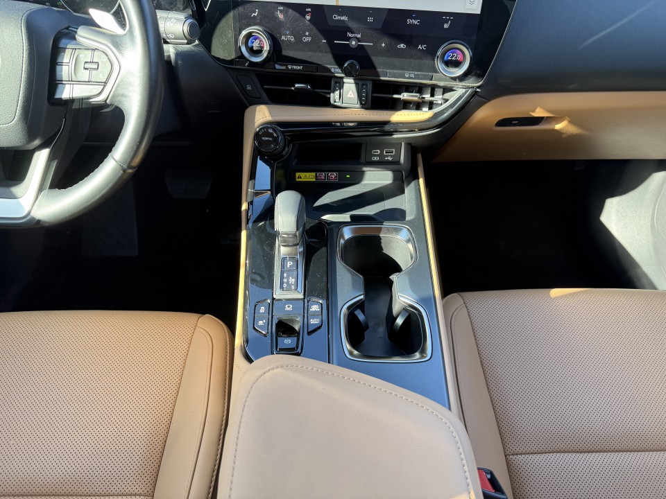 Lexus Seria NX 450h+ AWD Executive - foto 24