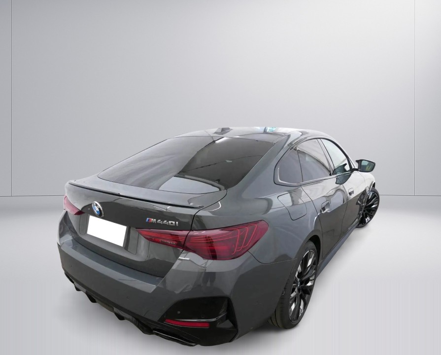 BMW 4 Series 2025 — imagine 4