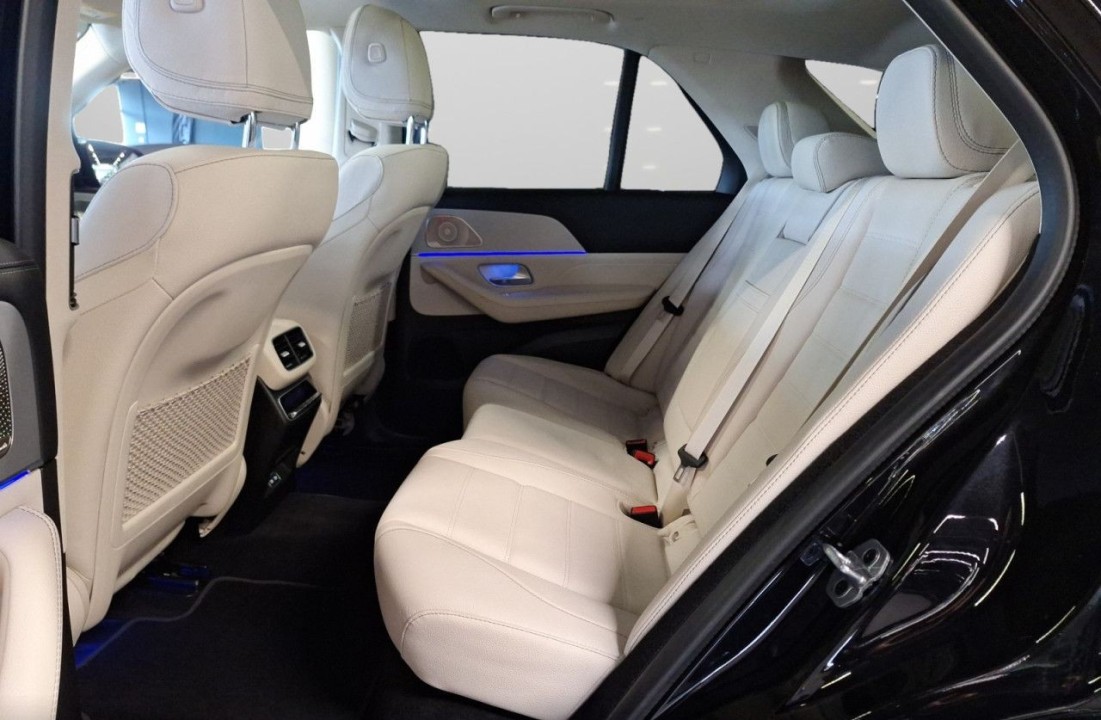 Mercedes-Benz GLE350de 4MATIC - foto 8
