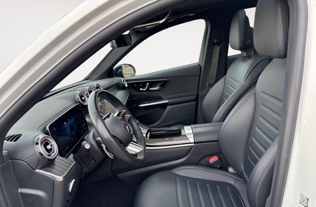 Mercedes-Benz GLC 300de 4MATIC AMG - foto 9