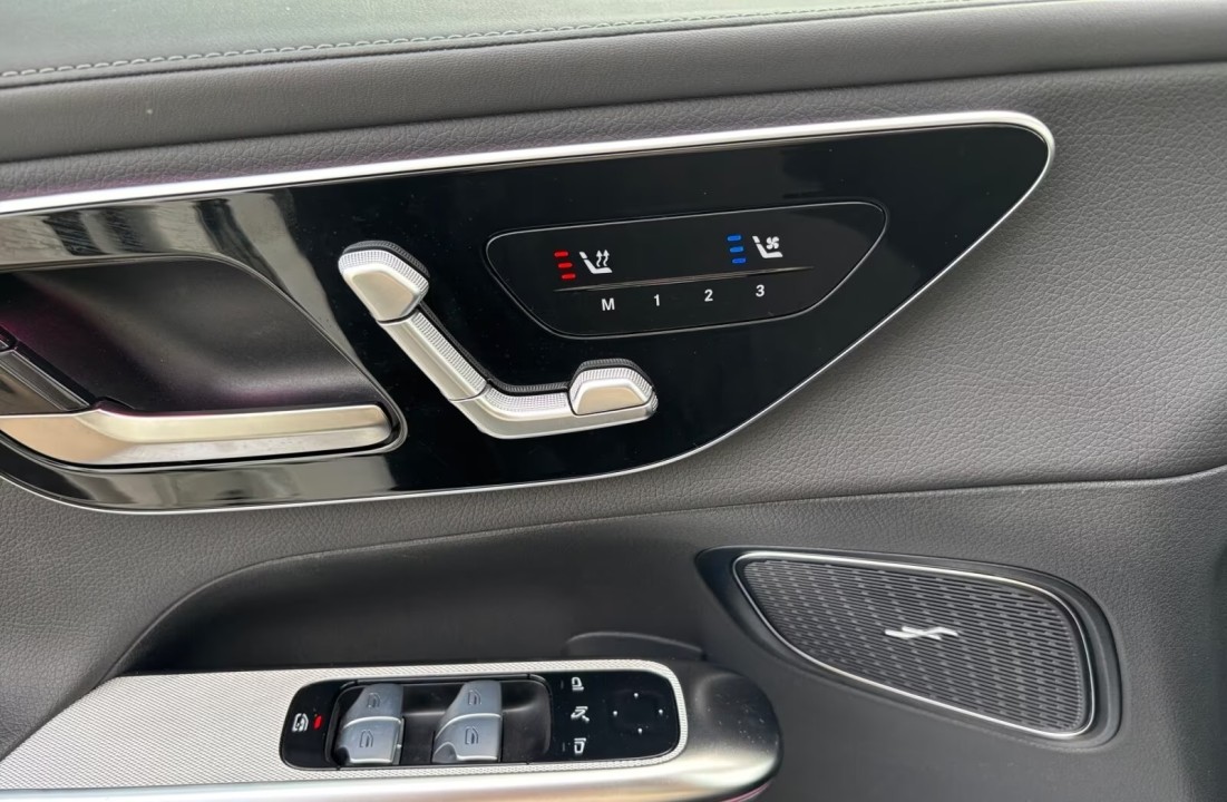 Mercedes-Benz GLC 300de 4MATIC AMG - foto 16