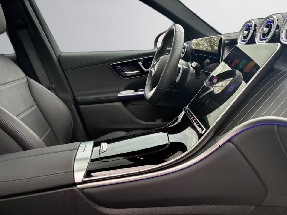 Mercedes-Benz GLC 300de 4MATIC AMG Line - foto 7