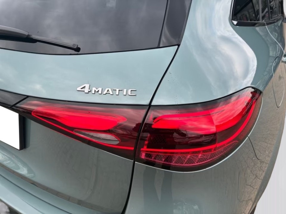 Mercedes-Benz GLC 300de 4MATIC AMG Line - foto 16