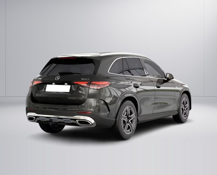 Mercedes-Benz GLC 300e 4MATIC AMG Line (5)