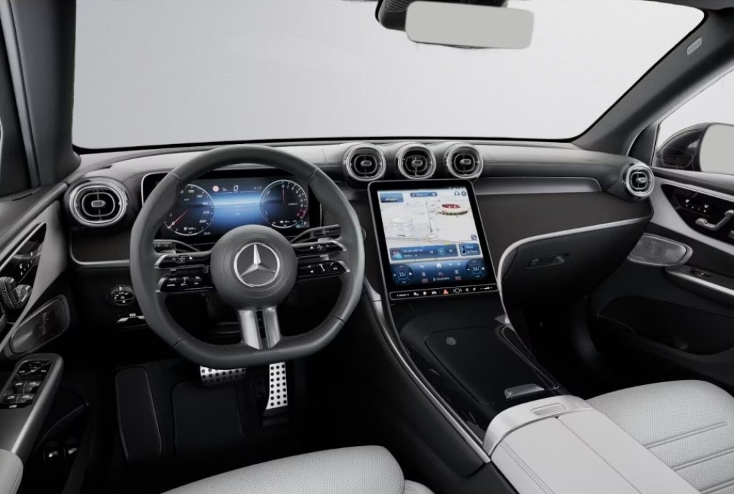 Mercedes-Benz GLC 300e 4MATIC AMG Line - foto 6