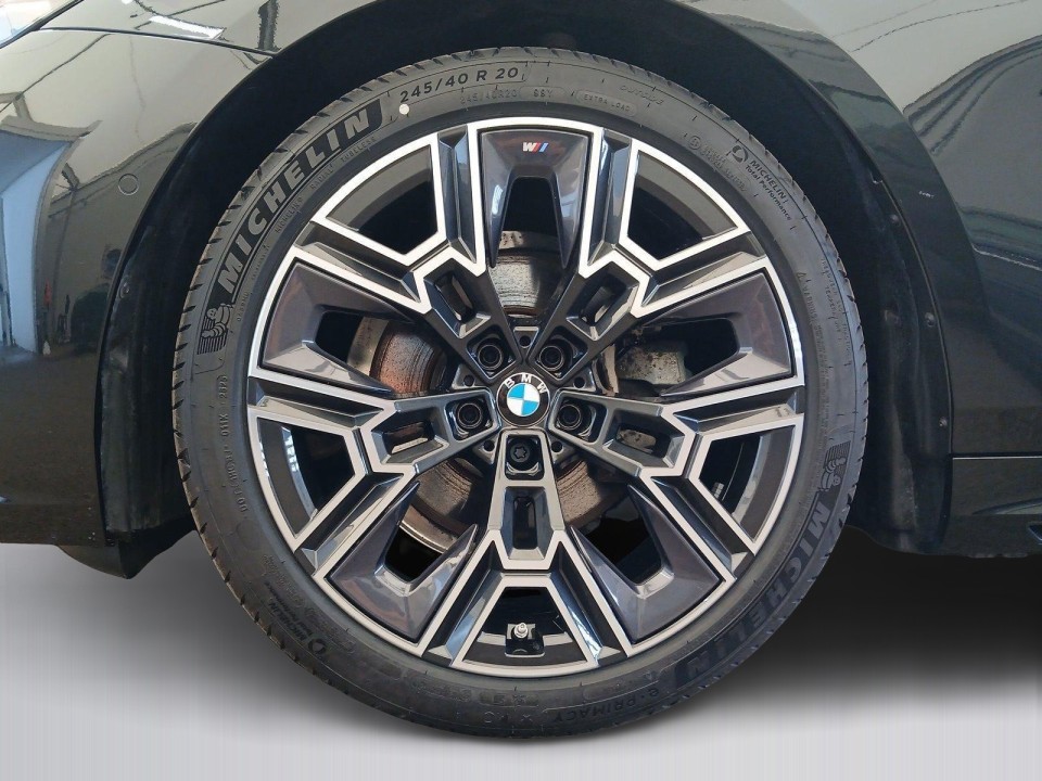 BMW Seria 5 520I - foto 13
