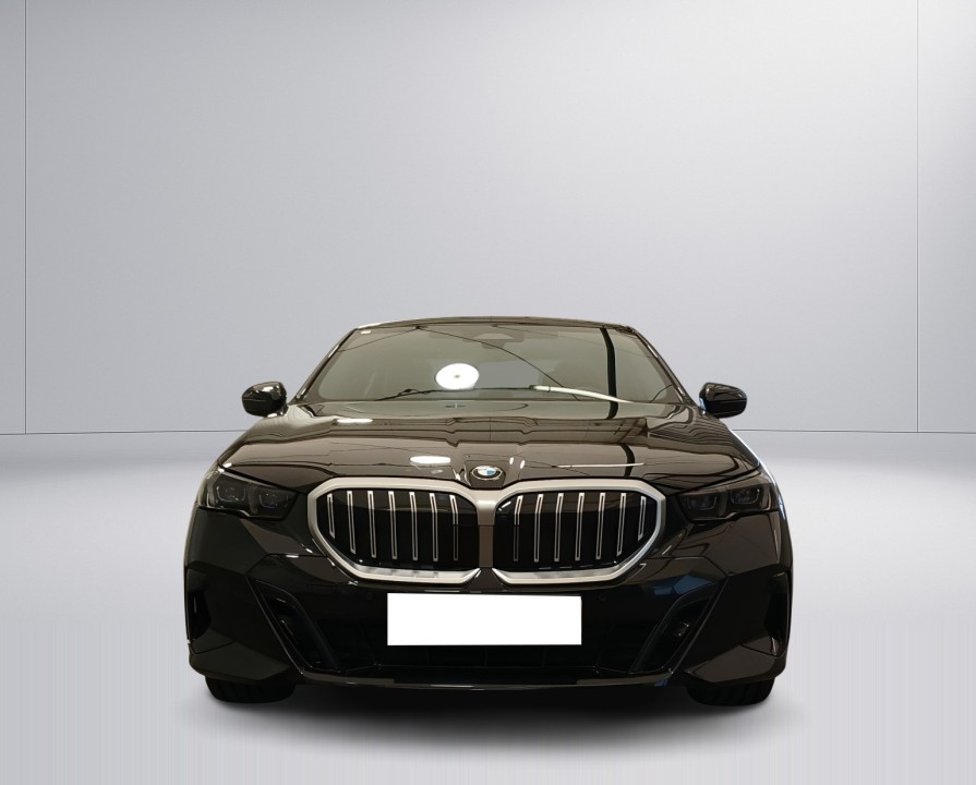 BMW Seria 5 520I (2)