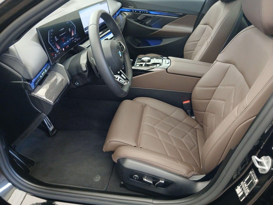 BMW Seria 5 520I - foto 7