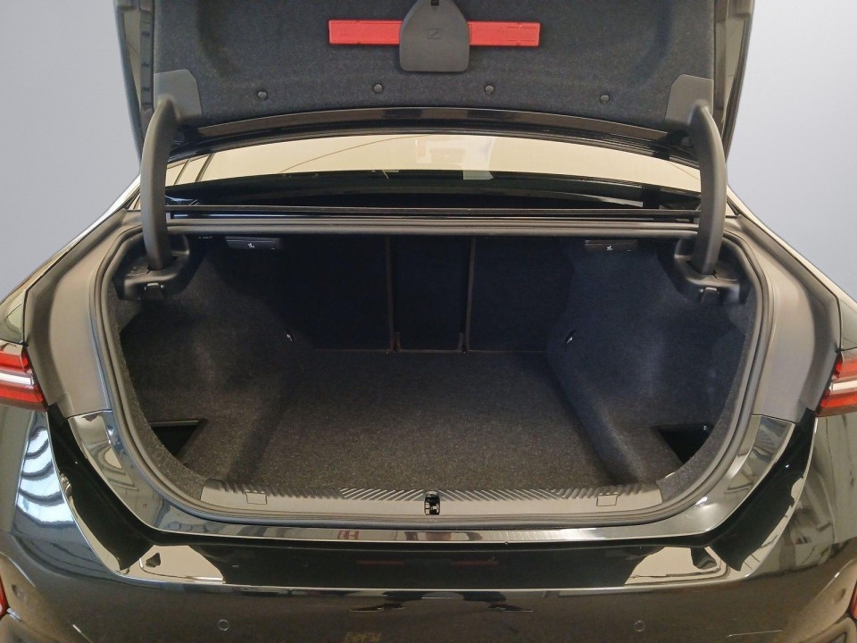 BMW Seria 5 520I - foto 11