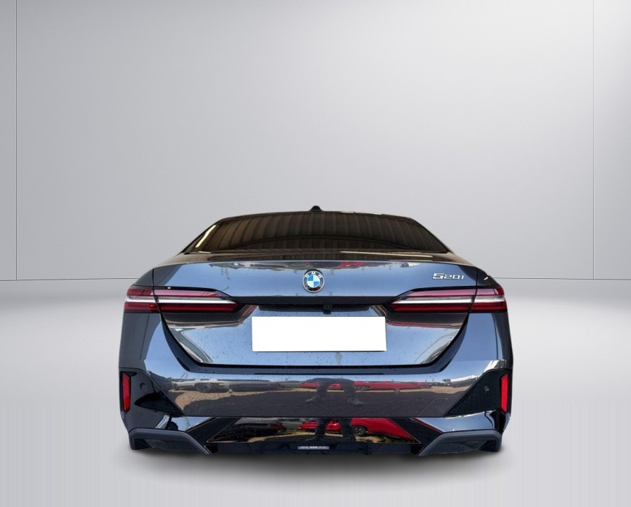 BMW 5 Series 2025 — imagine 5