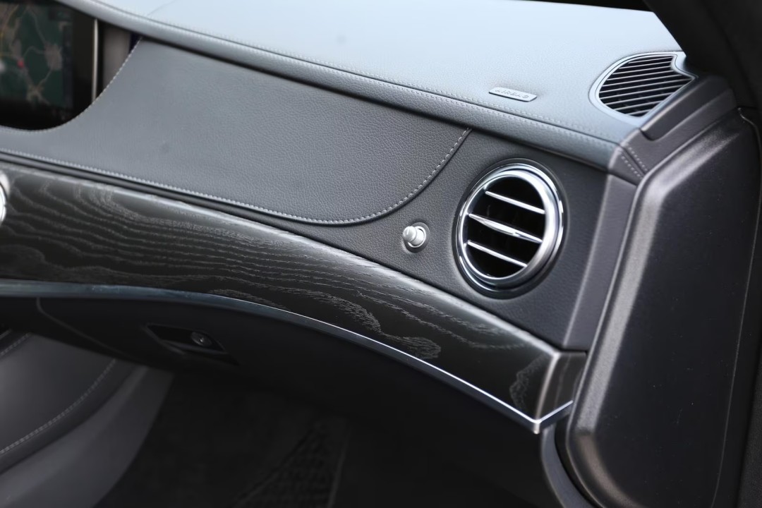 Mercedes-Benz S 400d 4MATIC AMG - foto 12