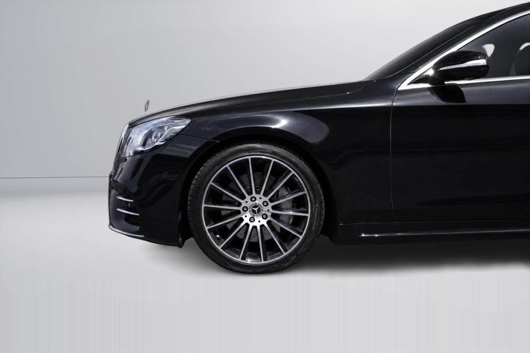 Mercedes-Benz S 400d 4MATIC AMG - foto 29
