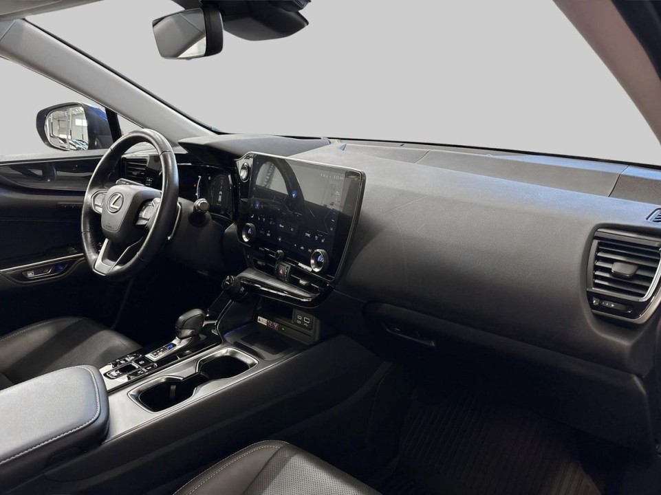 Lexus Seria NX 450h+ AWD - foto 9