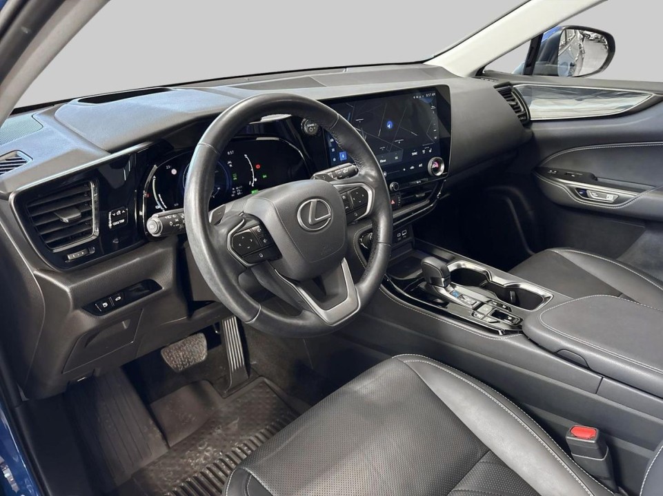 Lexus Seria NX 450h+ AWD - foto 7