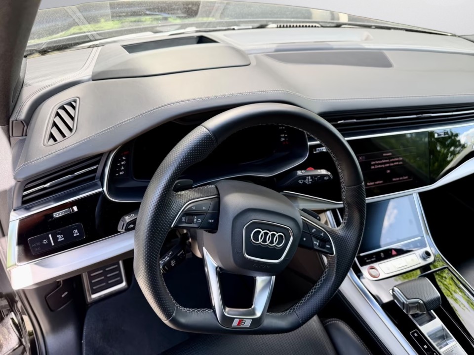 Audi SQ7 4.0TDI - foto 15