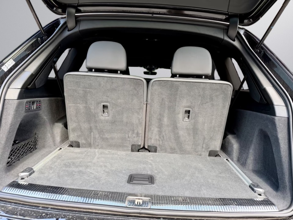 Audi SQ7 4.0TDI - foto 23