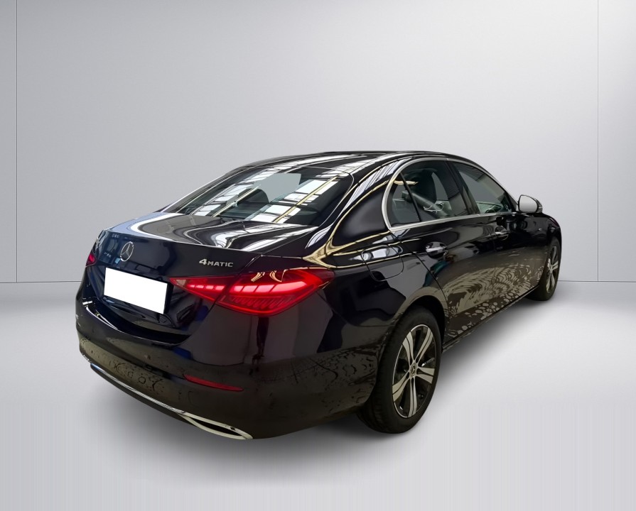 Mercedes-Benz C 300de 4MATIC (3)