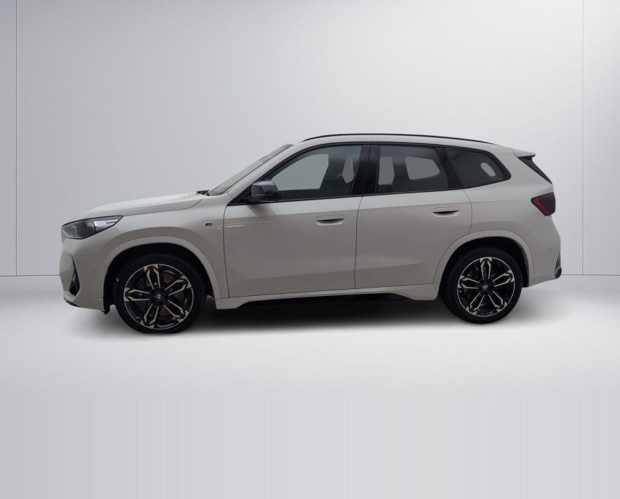 BMW X1 M35i xDrive (3)