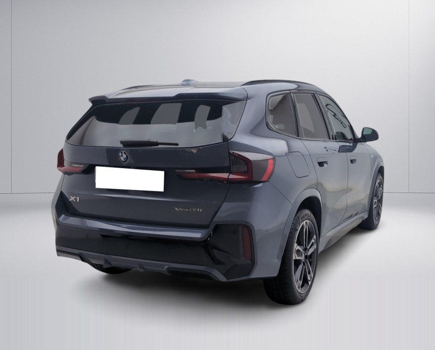 BMW X1 xDrive23i M-Sport (4)