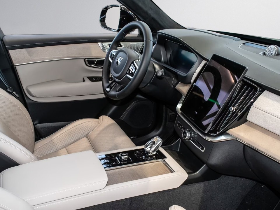 Volvo XC 90 T8 Recharge AWD Ultra Bright - foto 8
