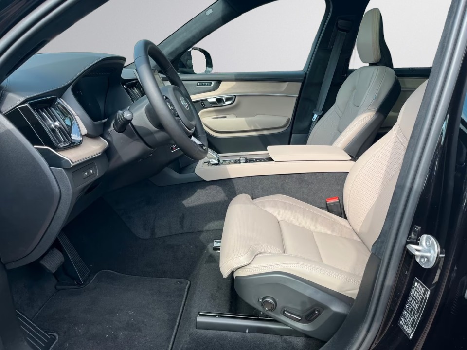 Volvo XC 90 T8 AWD Ultra Dark - foto 9