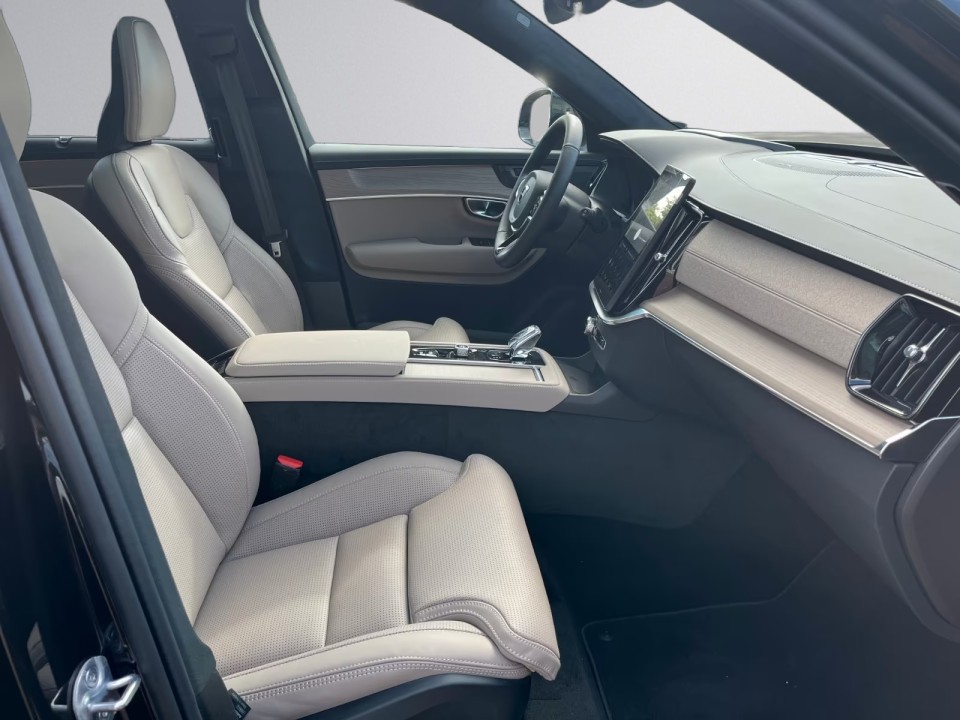 Volvo XC 90 T8 AWD Ultra Dark - foto 12