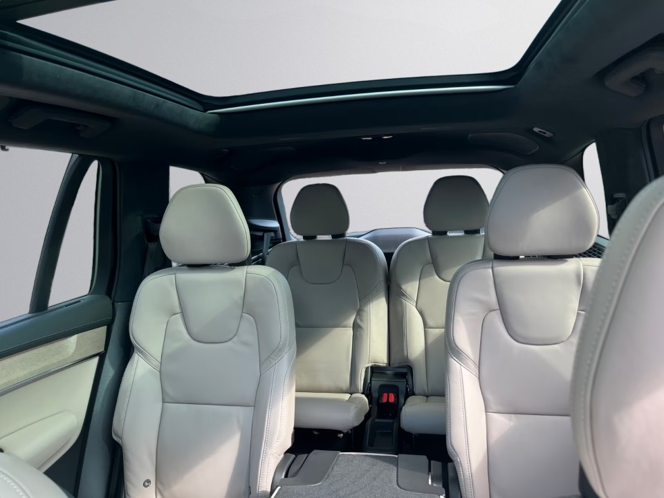 Volvo XC 90 T8 AWD Ultra Dark - foto 14