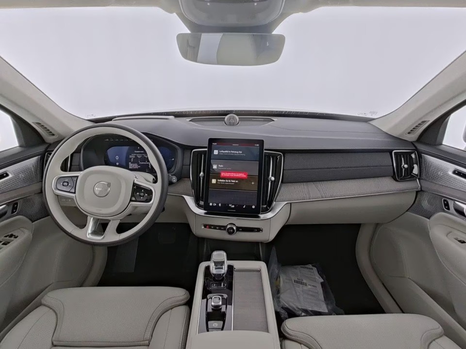 Volvo XC 90 T8 Recharge AWD Ultra Bright (4)