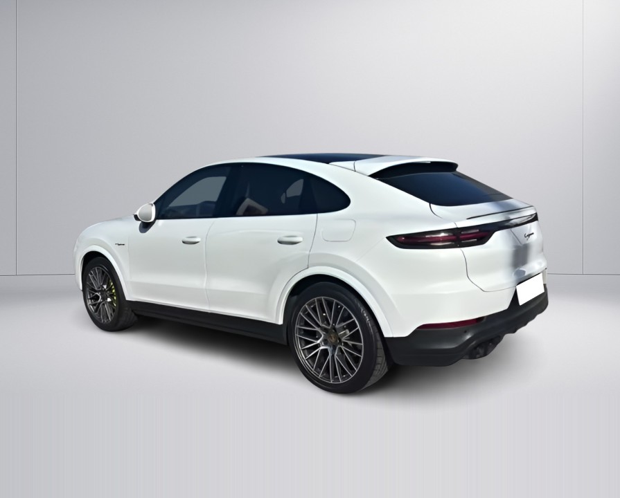 Porsche Cayenne Coupe E-Hybrid Platinum Edition (5)