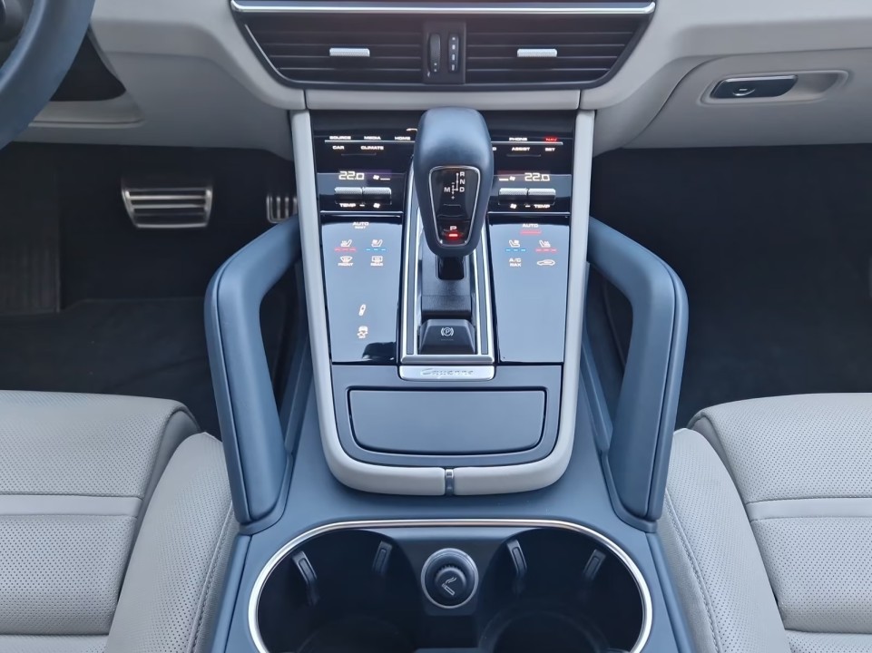 Porsche Cayenne Coupe S Platinum - foto 12