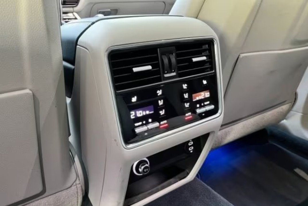 Porsche Cayenne Coupe E-Hybrid Platinum Edition - foto 17