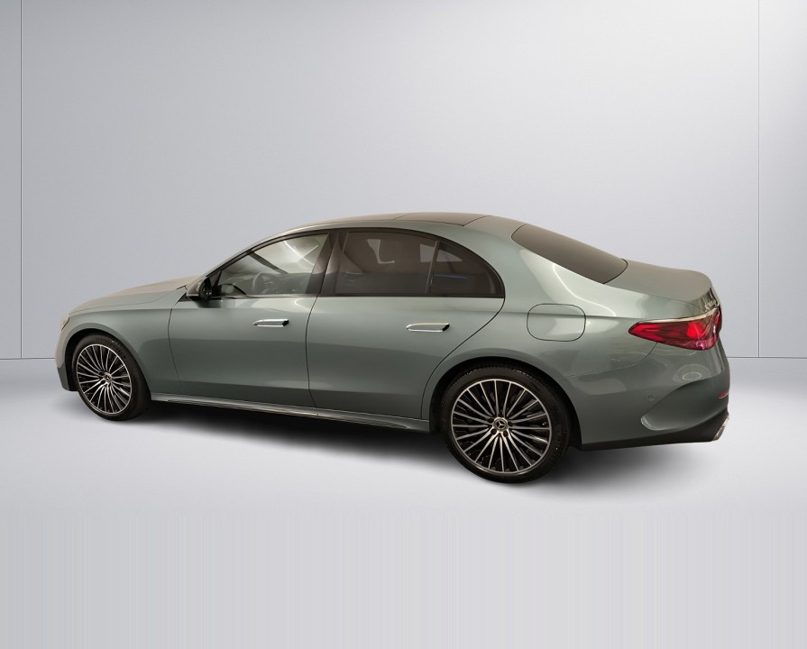 Mercedes-Benz E 300de 4MATIC AMG Line - foto 6