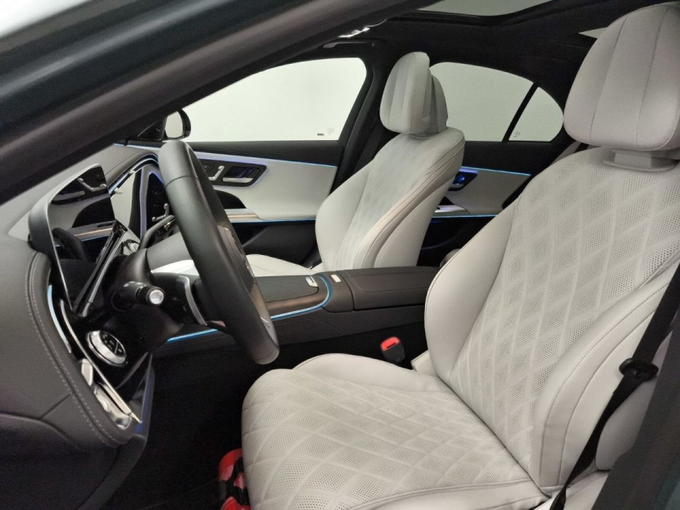 Mercedes-Benz E 300de 4MATIC AMG Line - foto 15
