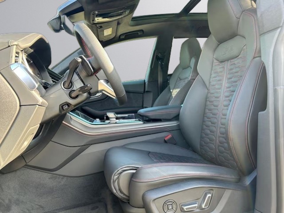 Audi RS Q8 - foto 7