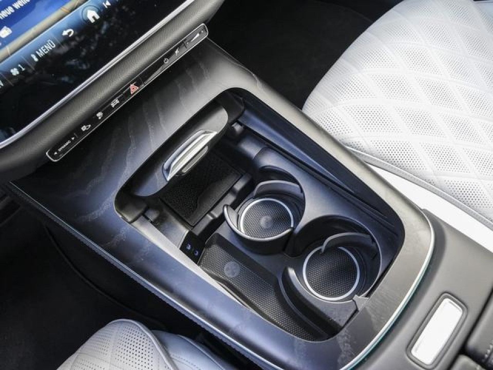 Mercedes-Benz E 400e 4MATIC AMG Line - foto 9