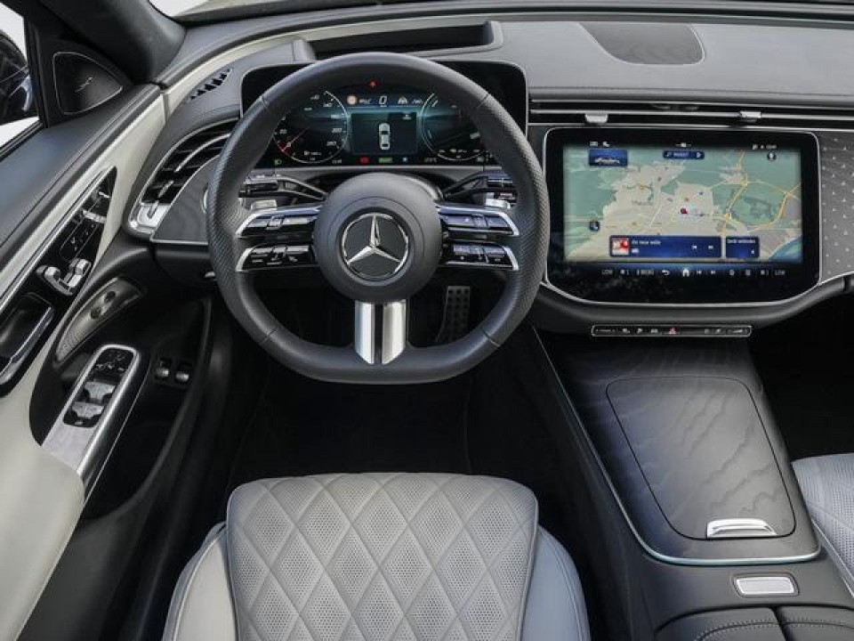 Mercedes-Benz E 400e 4MATIC AMG Line - foto 7