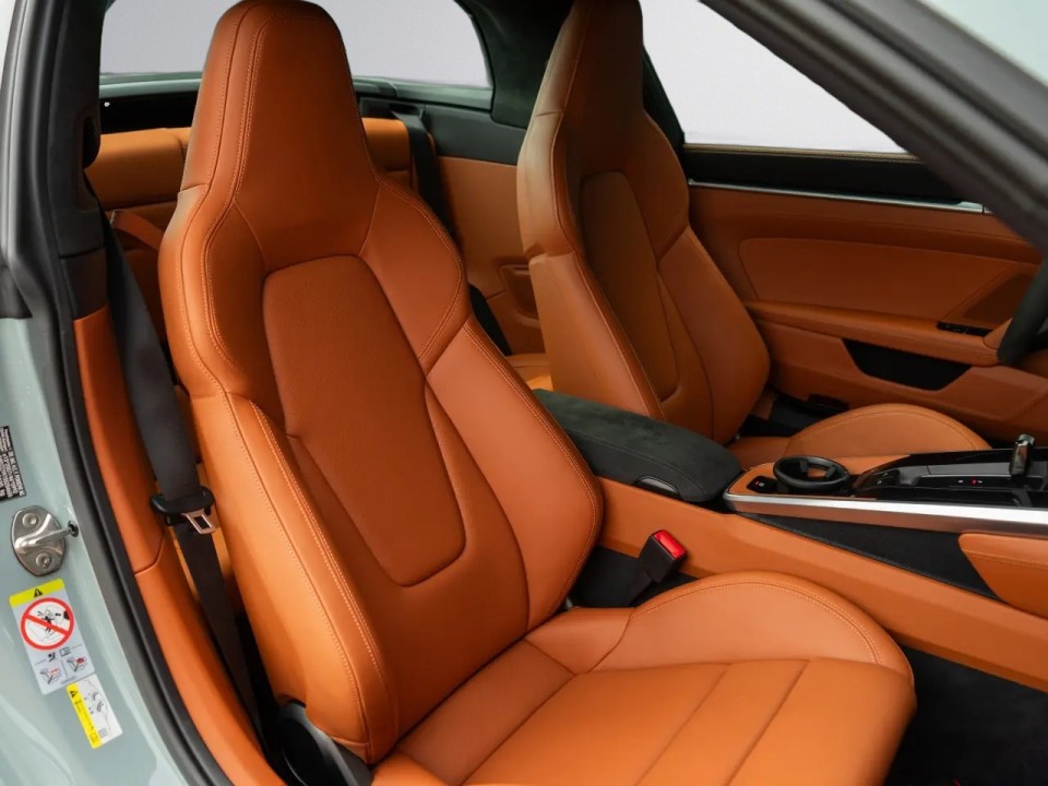 Porsche 911 Targa 4 GTS - foto 19