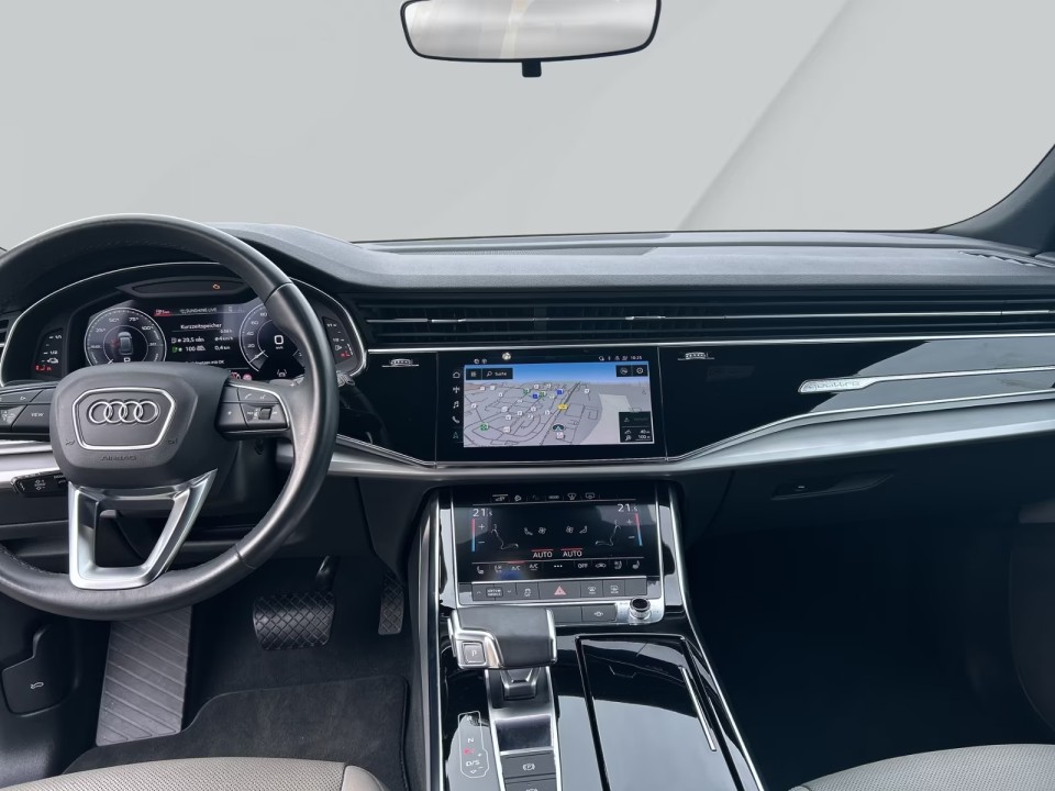 Audi Q8 55 TFSIe Quattro - foto 10