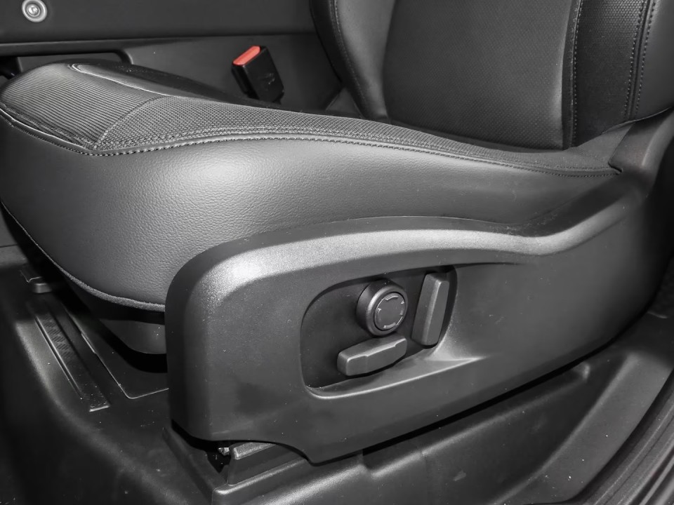 Land Rover Defender X-Dynamic SE D200 - foto 18