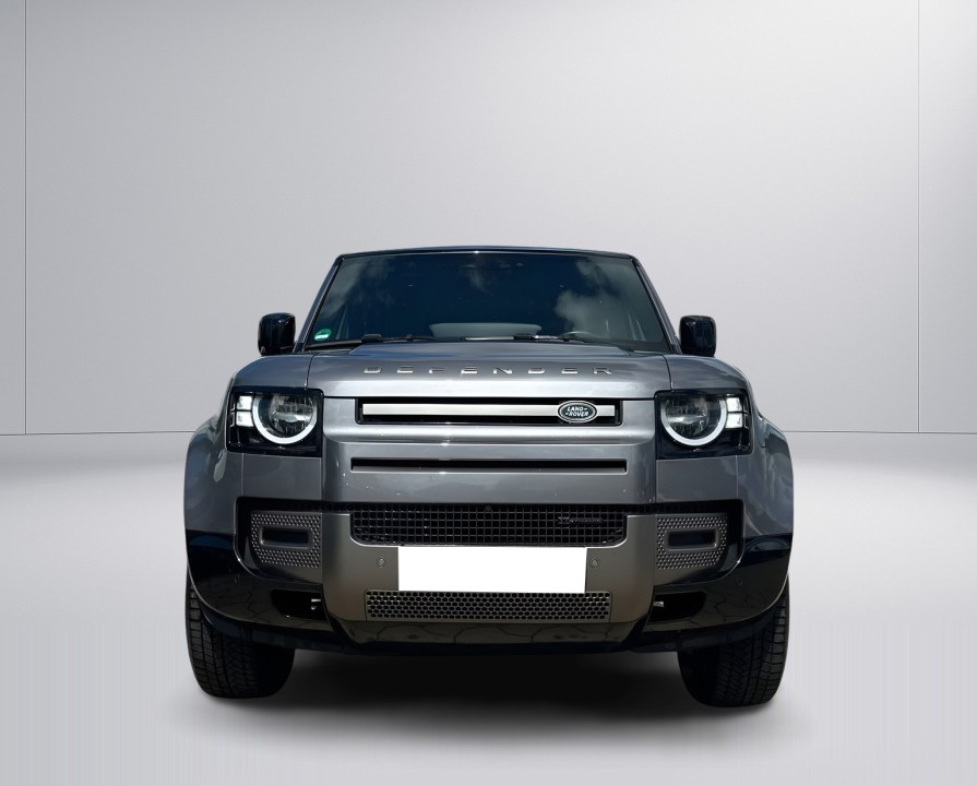 Land Rover Defender 110 D250 X-Dynamic (2)